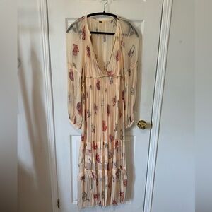 Free People floral dress with slip. Beautiful, Flowy and feminine.